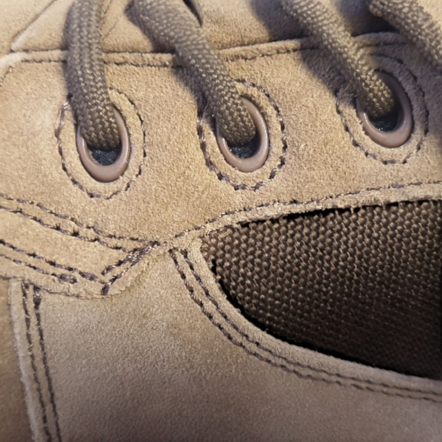 Discover the next generation of tactical footwear with the Army Cadet Tactical Kangaroo Boot. This metal-free design makes it perfect for scouts, army cadets, metal detector operators, and enthusiasts of paintball or gel blaster activities. www.defenceqstore.com.au