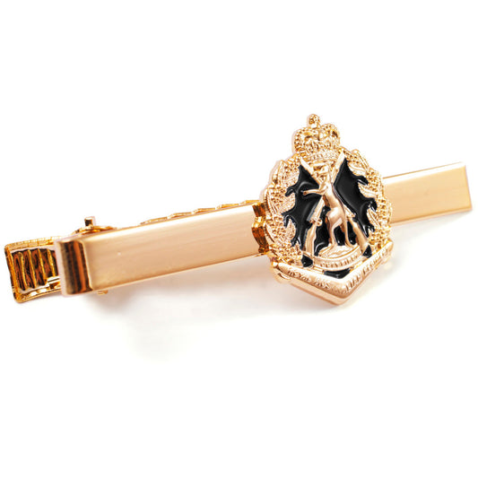Add a touch of elegance to your look with the 2nd Battalion Royal Australian Regiment (2RAR) 20mm enamel tie bar! Crafted with gold-plated material, this gorgeous tie bar is perfect for any work or formal occasion. www.defenceqstore.com.au