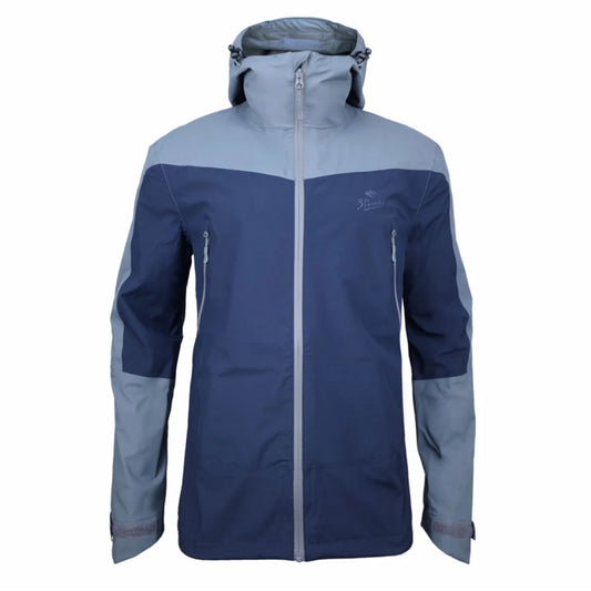 The 3 Peaks Traverse Jacket offers serious outdoor performance at an exceptional value. Fully waterproof and breathable (10,000/10,000), it includes pit zips for ventilation, a three-point adjustable storm hood that fits over helmets, and extended sleeves for enhanced mobility. www.defenceqstore.com.au