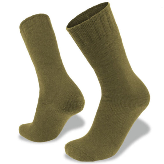 Discover the resilience of the Australian Made 3 Peaks Unisex Ranger Merino Socks. Built with durable nylon reinforcement in the heel and toe, these socks feature premium eco-friendly Merino wool to keep your feet warm and dry in challenging environments www.defenceqstore.com.au