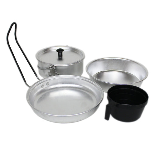 This 5-piece mess set features a fry pan with a secure, insulated handle, a plate, a plastic cup, a handle-and-lid-equipped pot – all of which stow perfectly in a compact shape, ideal for when you're out and about or for storage at home. www.defenceqstore.com.au