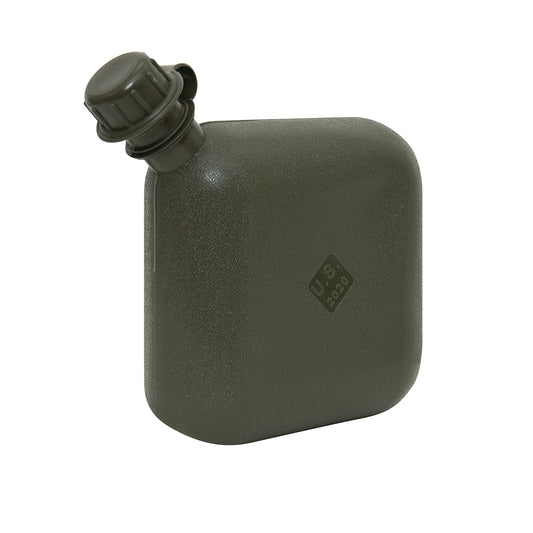 Rothco's Bladder Canteen is a reliable hydration solution for outdoor enthusiasts. With a generous 2-quart capacity, this active-duty-style canteen ensures you stay hydrated during your adventures. Its collapsible design allows for easy storage in bags and packs, making it convenient to carry wherever you go. www.defenceqstore.com.au