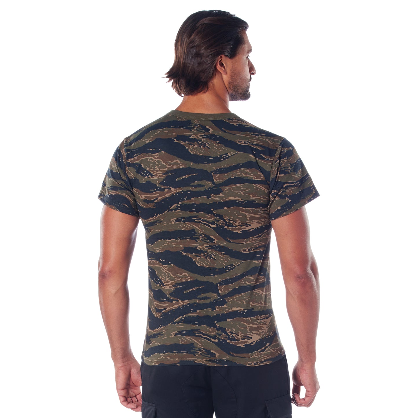 Inspired by field-proven military camouflage patterns and colors, our Camo T-Shirts are an absolute must-have! Stay comfortable whether you’re out playing a few rounds of airsoft, jogging on a morning run, or camping on the weekend. www.defenceqstore.com.au