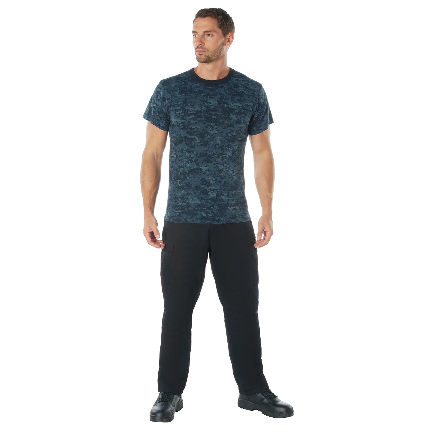 Inspired by field-proven military camouflage patterns and colors, our Digital Camo T-Shirts are an absolute must-have! Stay comfortable whether you’re out playing a few rounds of airsoft, jogging on a morning run, or camping on the weekend. www.defenceqstore.com.au