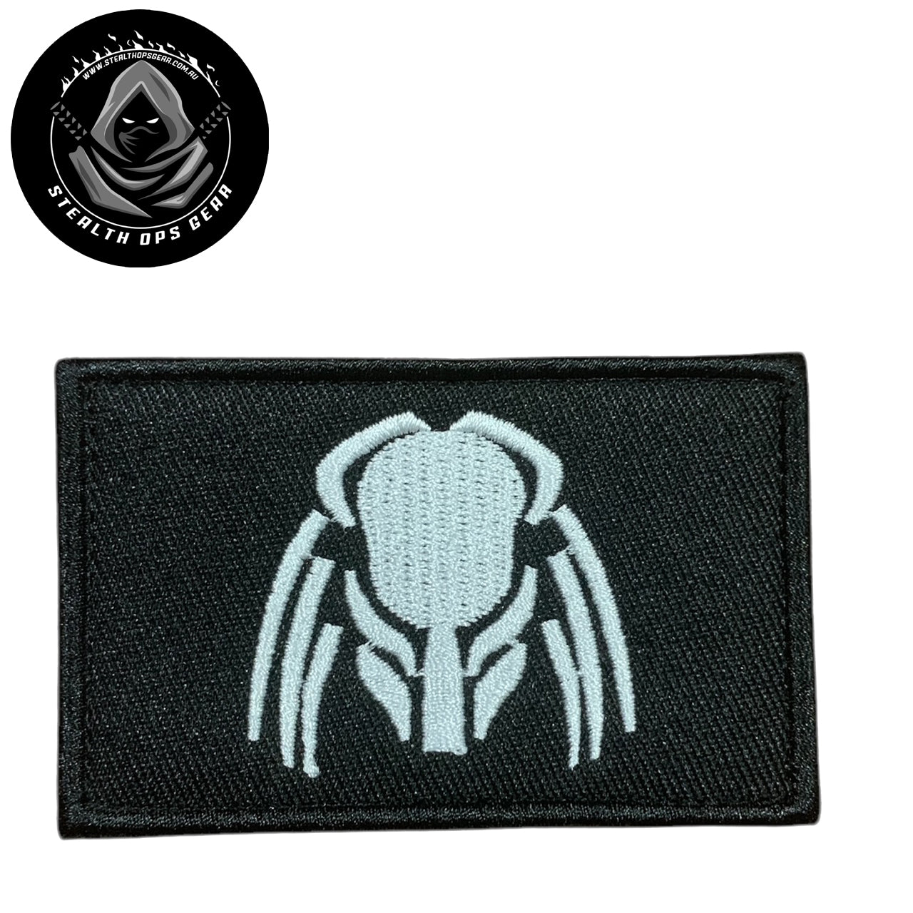 Unleash your creative side with the Predator Embroidery Patch Hook & Loop. Measuring 8x5cm, this patch features a stunningly embroidered design and a secure hook & loop backing. A must-have for collectors looking for high-quality additions to their collection. www.defenceqstore.com.au
