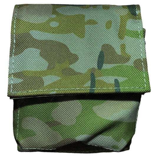 Heavy duty nylon webbing 900D fabric Double PU coating Made to military specifications Can be used for other items as well Dimensions: 12x9x2cm www.defenceqstore.com.au