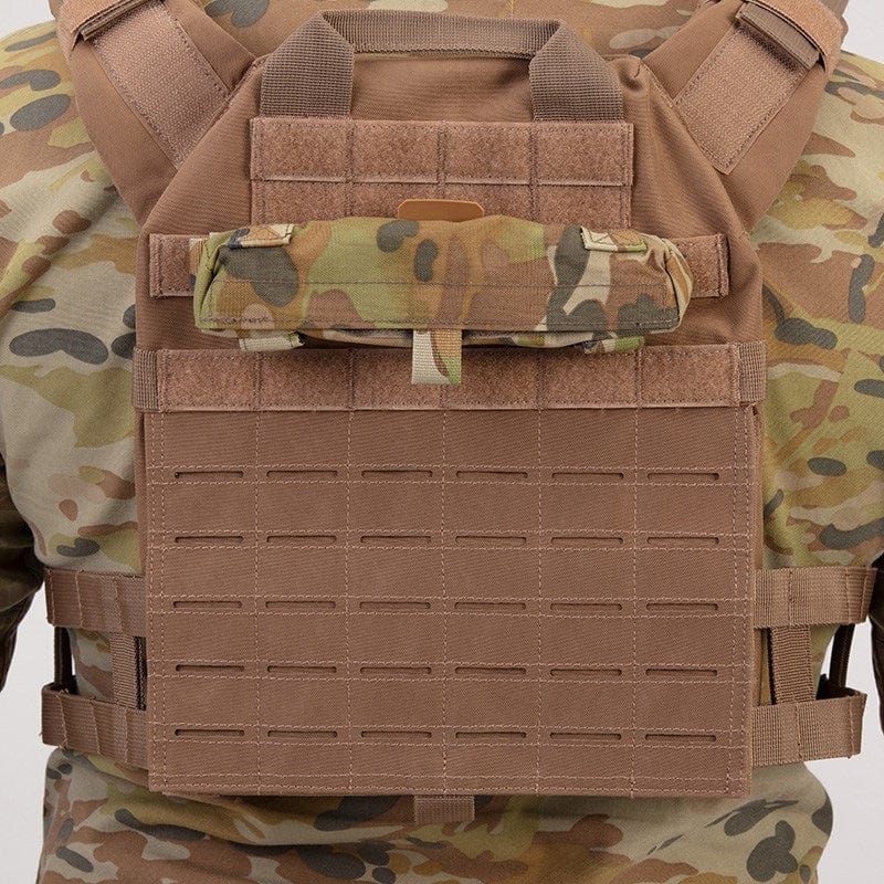 The AMCU Marker Panel is a compact, lightweight easily stowed and concealed highly visible marker that can be utilised in both a training and combat environment. www.defenceqstore.com.au