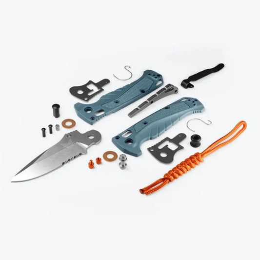 Benchmade's part serrated variant of the quintessential waterman's mini folder, the versatile 18065S Mini Adira™'s serrations bite into line and rope easier than without — a task that’s particularly apparent when a rope’s tension increases when wet. www.defenceqstore.com.au