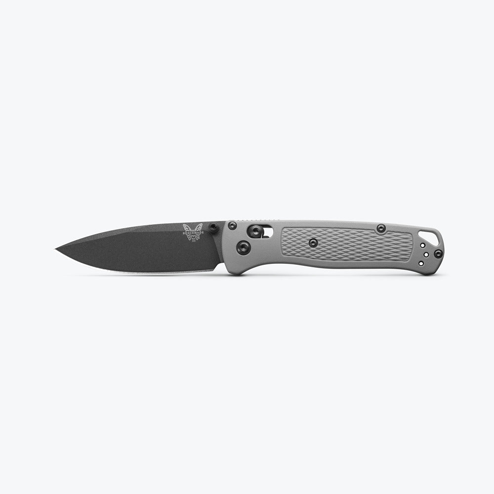 Originally designed and built for outdoor adventurers who demand durability in a light, ergonomic, barely-there package, it’s also exactly what you’d want for the daily grind. It comes in a CPM-S30V drop-point blade to make maintenance a breeze. The Storm Gray Grivory® handle and gray Cerakote® blade evoke the dark clouds of the tempest. www.defenceqstore.com.au