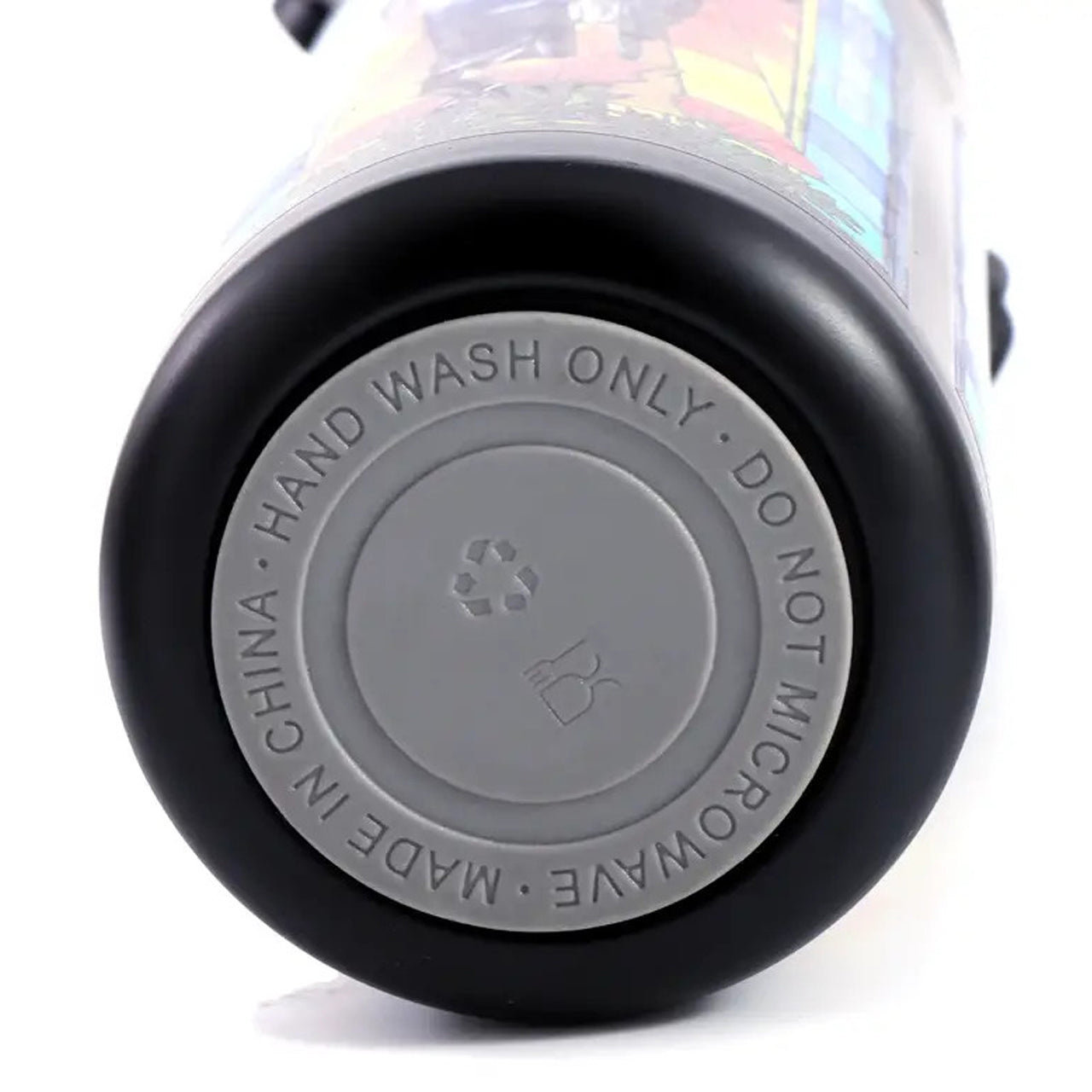 This sleek stainless steel travel mug is designed for ultimate convenience, fitting easily into your cup holder. Its stainless-steel interior resists odours, while the press-button release, and flip-top cap ensure easy access. www.defenceqstore.com.au