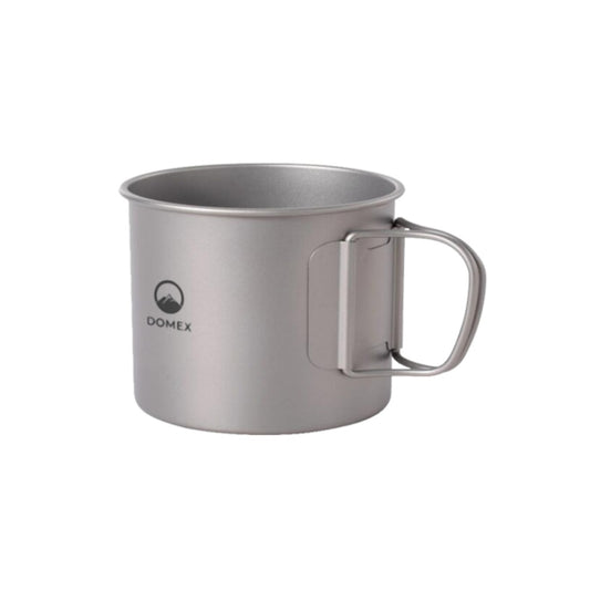 Suitable for hot and cold beverages, wrap your hands around the comfort of a cup of tea or coffee from any location. Folding handles save on space, while the feather-light properties of Titanium save on weight. www.defenceqstore.com.au