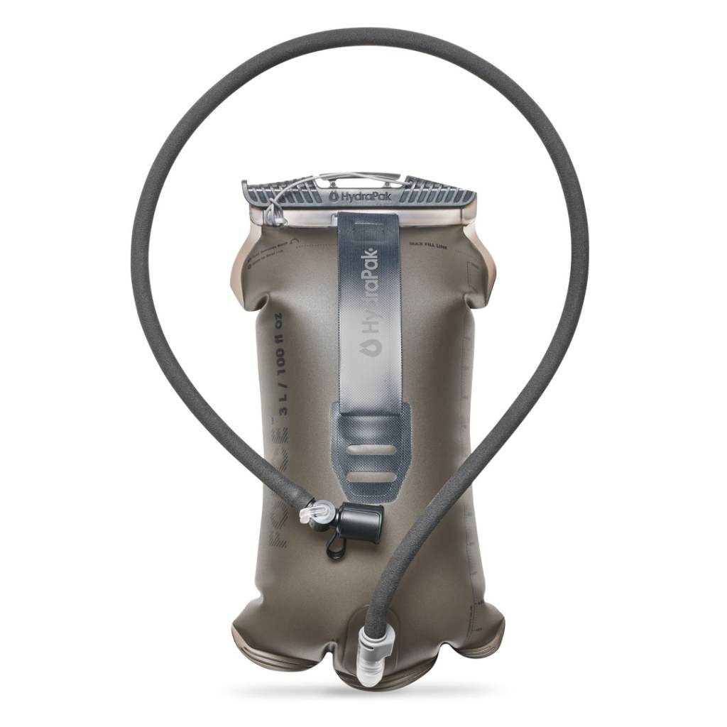 High performance athletes need high performance hydration. The Force 2L and 3L are ultra-durable and designed for action. The 91cm flexible HydraFusion drink tube insulates in hot weather and protects in tough conditions. The high-flow bite valve not only has a dust cover, but it self-seals and features a twist on/off bar to prevent leaks. Ready when you are. www.defenceqstore.com.au