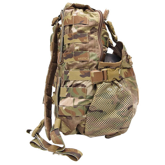 The updated and reconfigured Hydration Helmet Carrier (HHC) has been loosely based off the popular and time proven SORD Hydration Extra Large pouch. www.defenceqstore.com.au