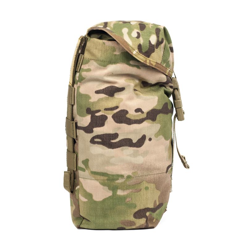 Weighs 256 grams
Fastex® closure
Double draw string closure to secure items and keep out dirt and rain
Button hole drainage
500 Denier tactical nylon
Made in Australia
www.defenceqstore.com.au
where the army shops