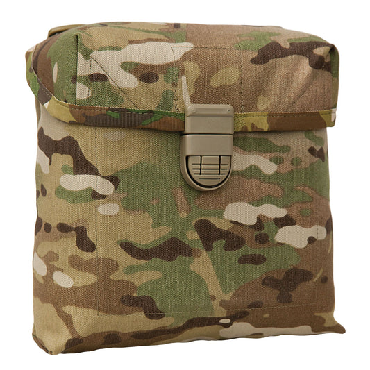 The MOLLE Minimi Pouch has been built to the same requirements as the old ALICE canvas Minimi pouches.
The MOLLE Minimi Pouch is lighter, stronger and can be MOLLE mounted.
This pouch looks and feels like everyones' old favourite but is superior in every way. www.defenceqstore.com.au where the army shops