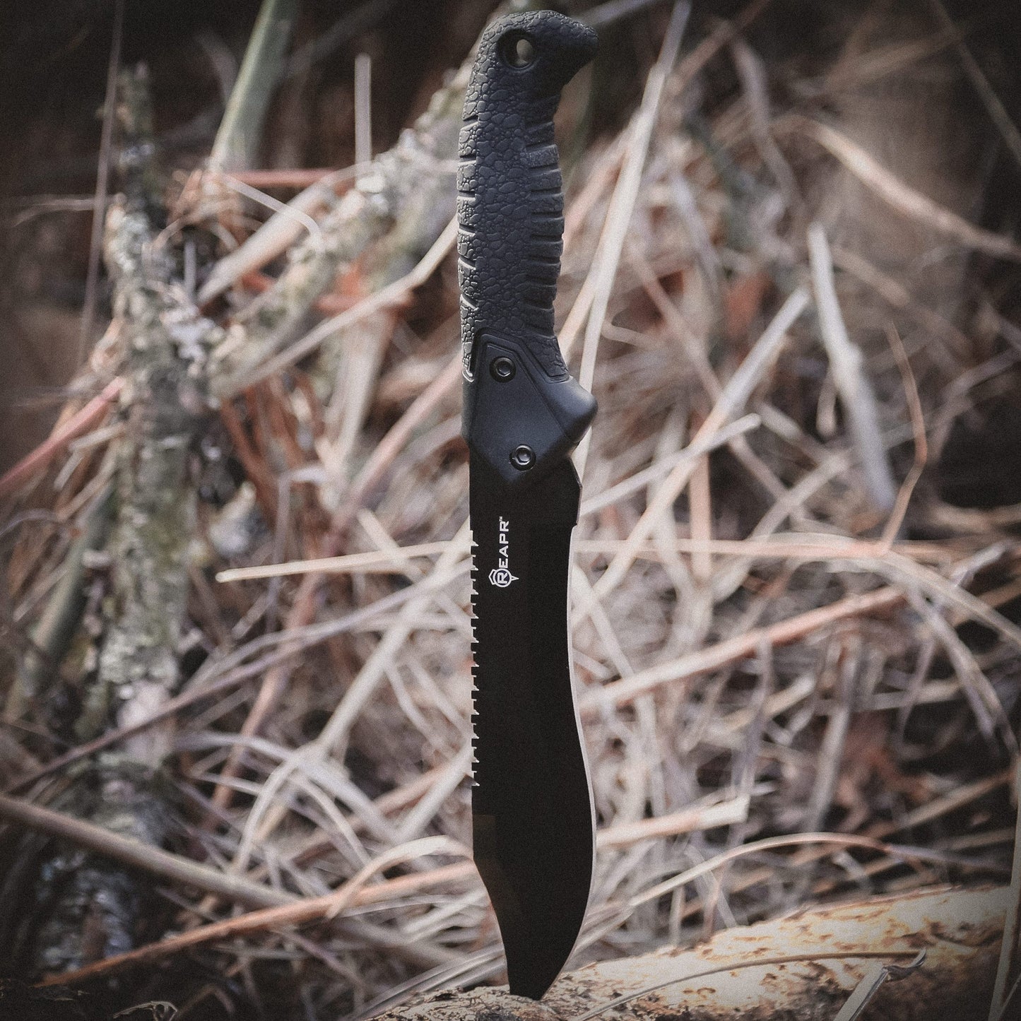 The REAPR 11001 TAC Bowie Knife is perfect for all your camping, hunting, tactical and survival needs. This tough and durable Bowie knife is great for hacking brush, peeling wood for tinder, dressing game, whittling branches and prepping food. This knife also gives you the upper hand tactically in any emergency. www.defenceqstore.com.au