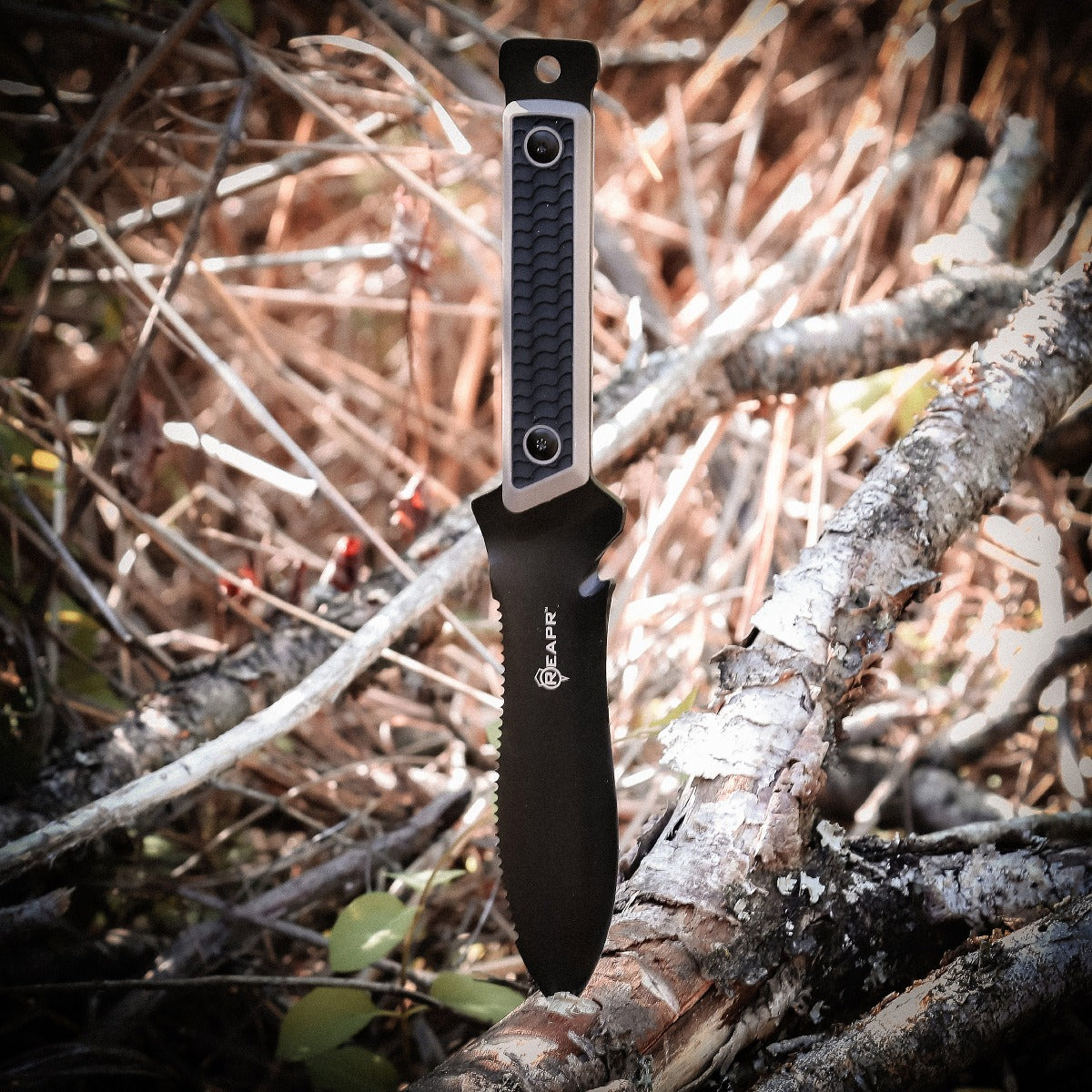 For the ultimate in fixed blade knives, tactical gear and garden tools, look no further than the Reapr 11017 Versa Hori Hori- a gardening knife, trowel, pocket tactical shovel and all round survival knife in one. www.defenceqstore.com.au