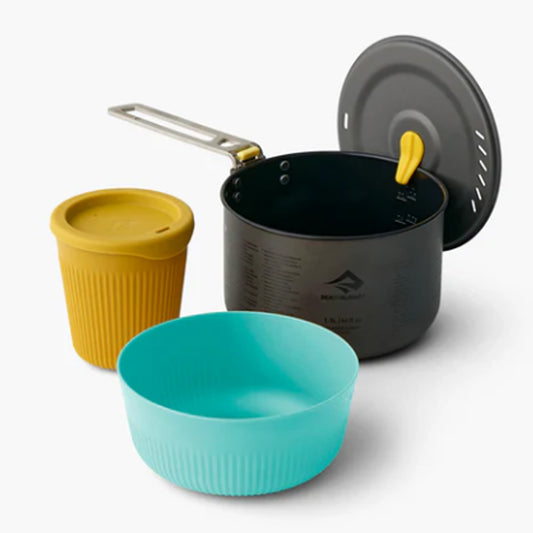 The Frontier Ultralight One Pot Cookset includes a 1.3L Frontier Pot teamed with our ergonomic Passage Collection bowl and cup to form the basis of the best lightweight camp kitchen setup available. www.defenceqstore.com.au