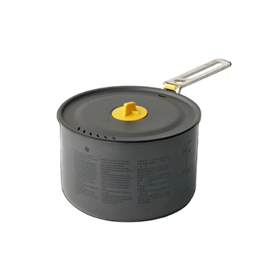 The Frontier Ultralight Pots are made of the highest quality hard-anodized aluminium alloy for durability and efficient heat transfer so you can go anywhere. Elevate your cooking experience with a ceramic non-stick coating www.defenceqstore.com.au