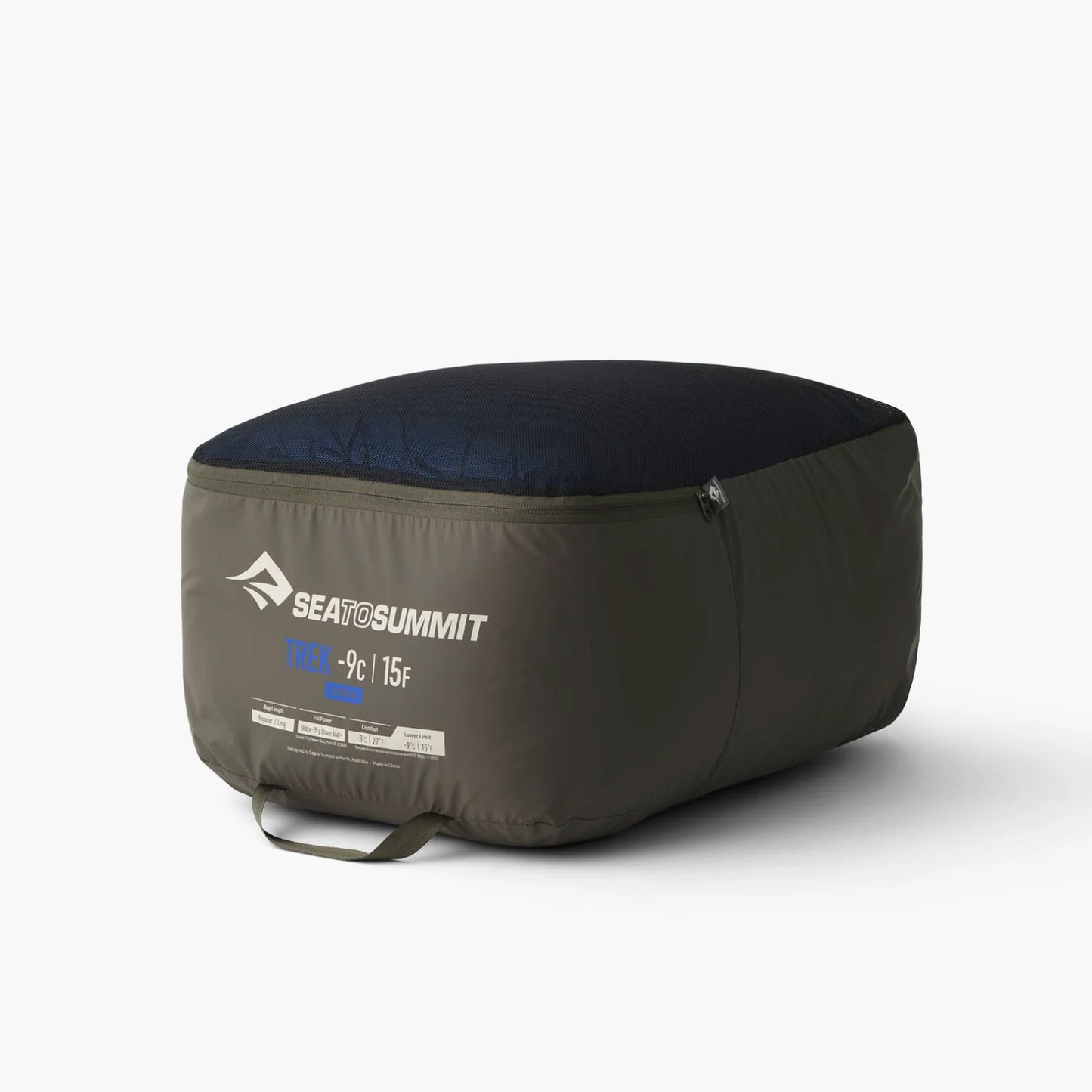 If you've ever wished for a less-constrictive sleeping bag that keeps you comfortable in a variety of cool-to-warm conditions, the Trek may become your go-to bag. The Free-Flow Zip system allows you to open the bag sequentially for ventilation up to the point where it is opened flat as a quilt www.defenceqstore.com.au