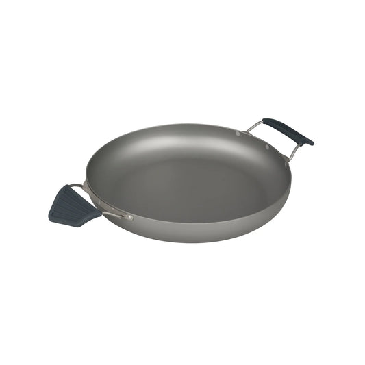 This 8-inch frypan shares the same ideals as the X-Series and fits neatly together with this nesting system. We've created a minimalist handle system that uses two silicone wrapped handles that tuck securely underneath for transportation. Using a hard-anodised 5052 aluminium, this compact pan allows the 2.8L X-Pot to friction fit neatly inside. www.defenceqstore.com.au
