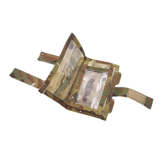 Wrist mounted folding commanders panel including map. Closes with a velcro strap. Large internal folding sleeve and a small swing away sleeve that is transparent on both sides. Twin adjustable wrist straps. Map section: 160mm x 120mm. Swing away section: 95mm x 60mm. Both sides will show different items if required. www.defenceqstore.com.au
