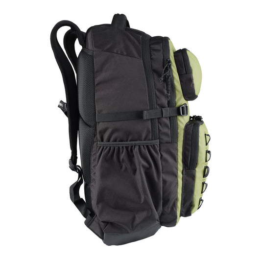 The Caribee Storm 38L Backpack is the ideal choice for frequent travelers, business commuters, and weekend adventurers who need a reliable and spacious carry-on bag. With a generous 38L capacity, this backpack offers ample storage while meeting Australian airline carry-on size requirements. www.defenceqstore.com.au