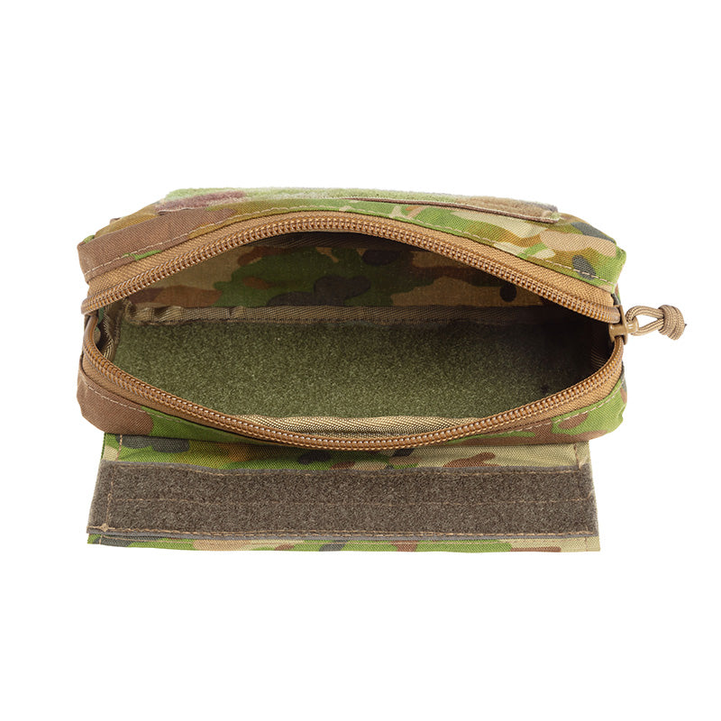 This versatile Tactical Vest Hanging Pouch AMCU serves multiple purposes - from carrying medical supplies, navigation essentials, to stowing general gear. Despite its compact size, it offers ample storage space. It can easily be attached to your vest or chest carrier thanks to its universal sandwich Hook & Loop attachment. www.defenceqstore.com.au