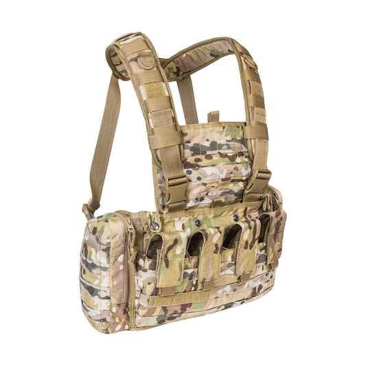 Lightweight universal harness with side pockets and space for armor plate inserts. Five magazine pouches on front. Magazine pouches closed by hook-and-loop fastening, side pockets by zipper. Adjustable padded straps. www.defenceqstore.com.au