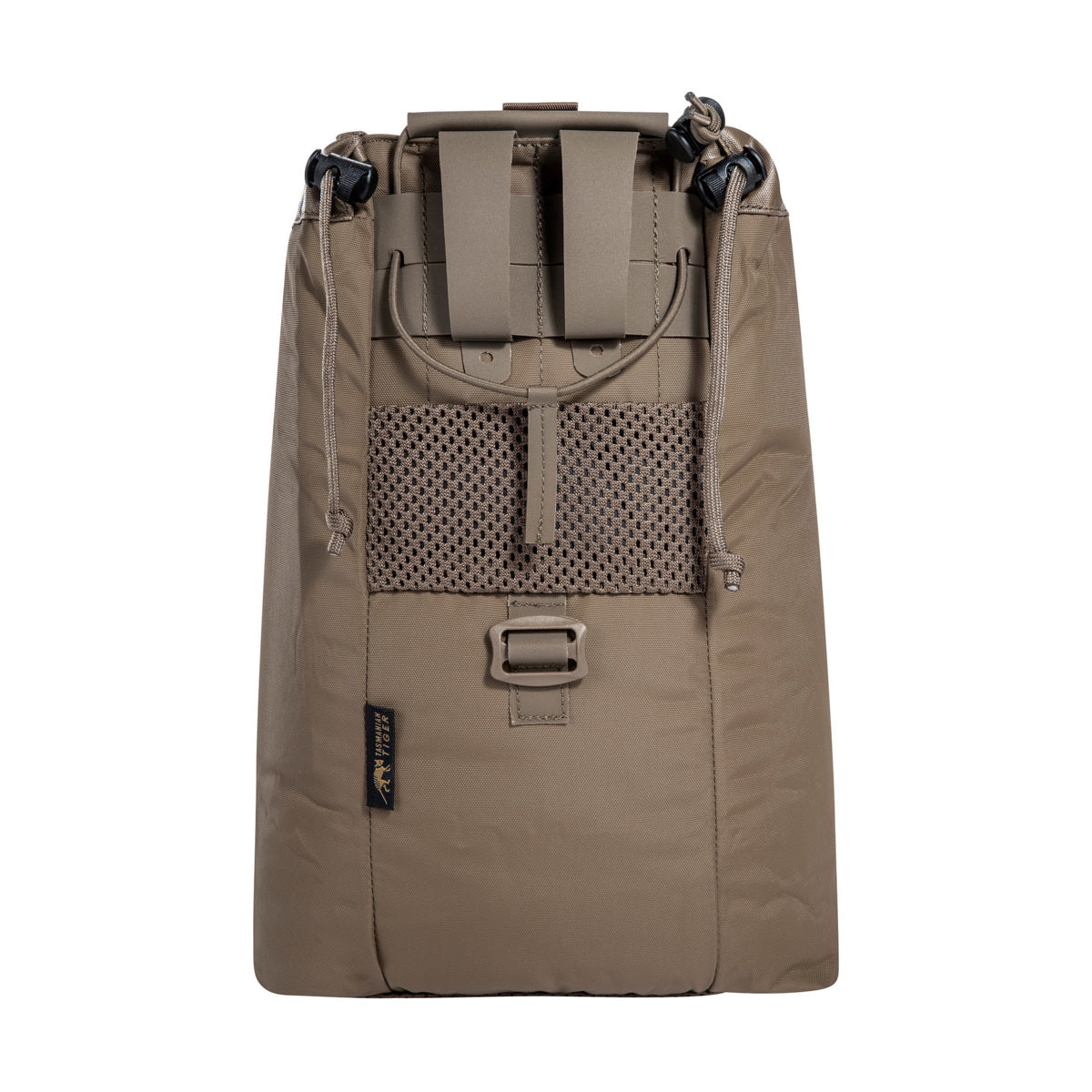 Small foldable depot bag for empty magazines or other utensils. With mesh bottom for quick water drainage. Inside there is a fastening possibility for a M4 magazine pouch or two pistol magazines. The Dump Pouch can be operated even when it is folded. www.defenceqstore.com.au