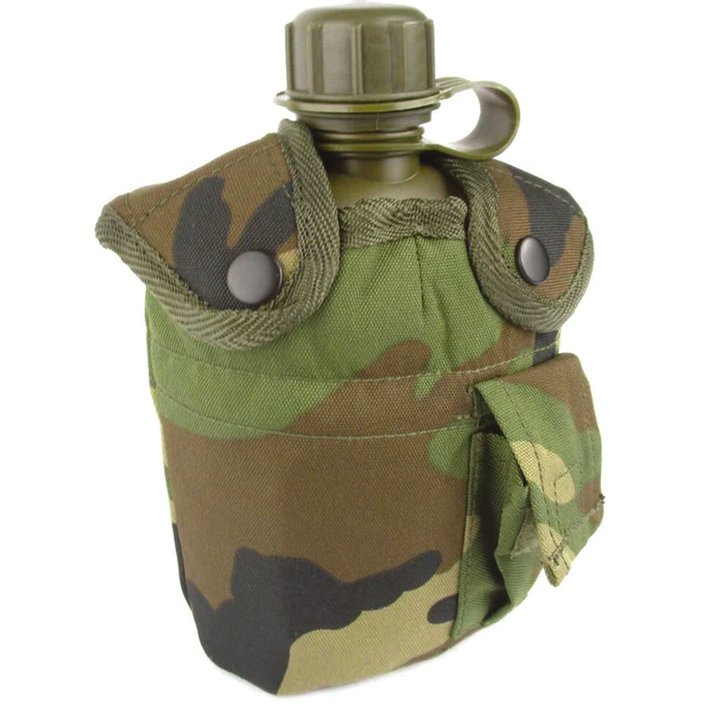 Stay hydrated and mission-ready with the US Style Woodland Canteen—the trusted choice of outdoor professionals. This rugged 1-quart capacity canteen keeps your water secure while the nylon woodland cover protects against the elements. www.defenceqstore.com.au