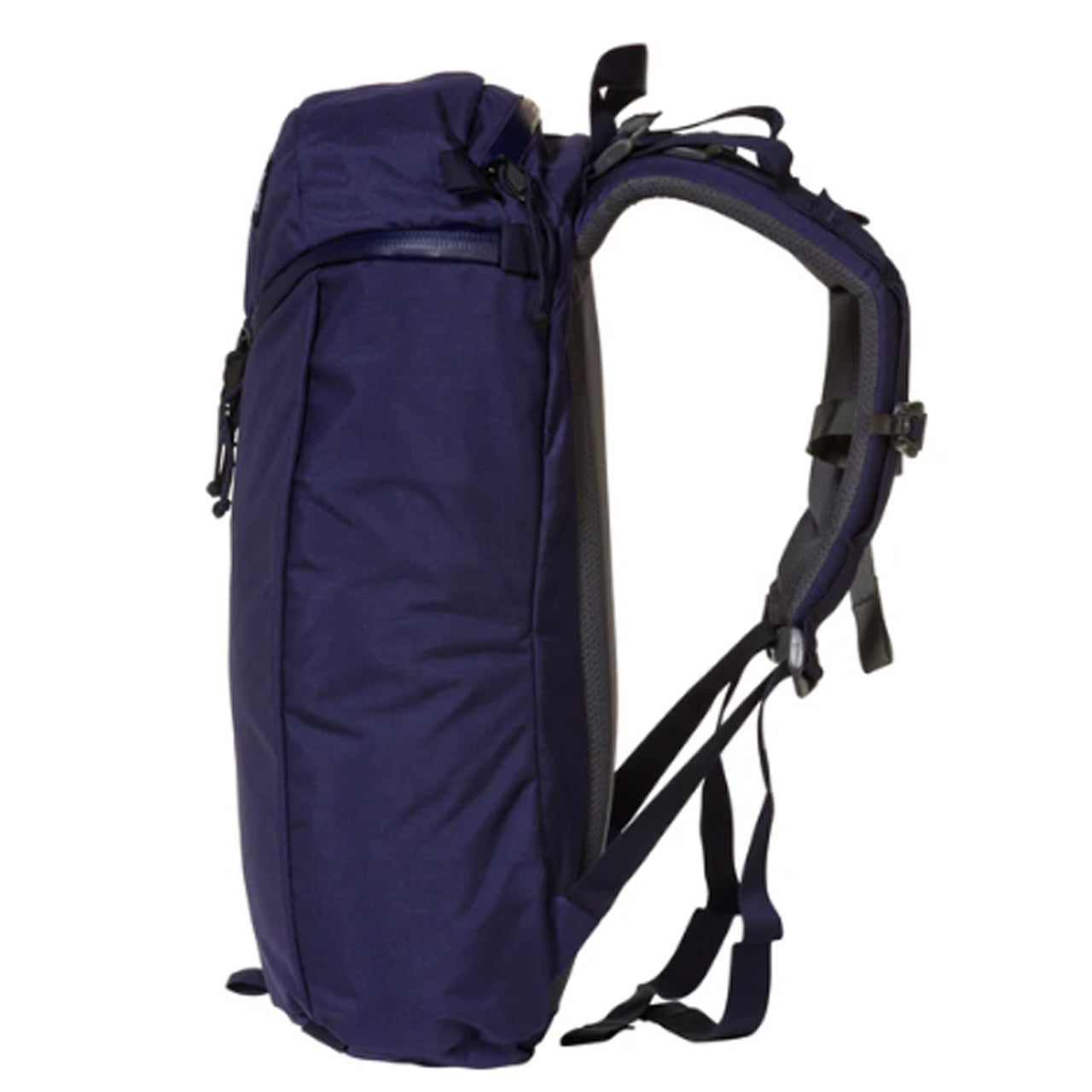 Be prepared for life’s daily battles with the URBAN ASSAULT daypack. The 3-ZIP design serves both form and function, allowing ready access to your pack’s contents. With built-in laptop and tablet sleeves, your devices will hug closely to the back panel for optimal carry comfort and protection. Features a zippered, mesh-lined pocket built into the lid, as well as two internal zippered pockets to organize smaller items. www.defenceqstore.com.au