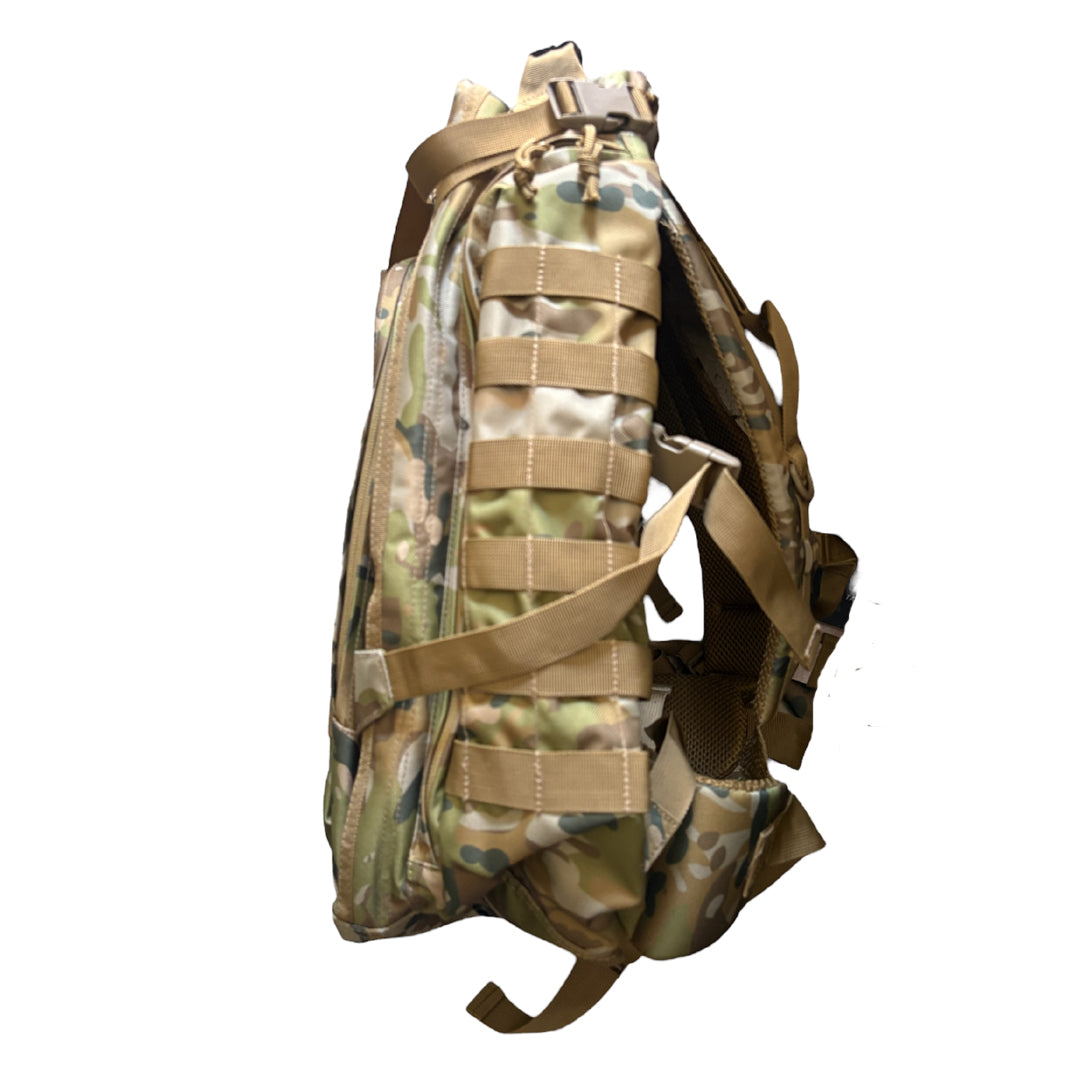 The AMCU Tactical 45LT Patrol Pack is designed for 2-3 day missions, featuring two main compartments for efficient gear organization. It includes a front pocket with an internal organizer, a dedicated hydration pocket, and a protective pouch for sunglasses. Equipped with MOLLE webbing on the sides and front, plus a top carry handle and adjustable chest straps, this pack offers versatile carrying options. www.defenceqstore.com.au