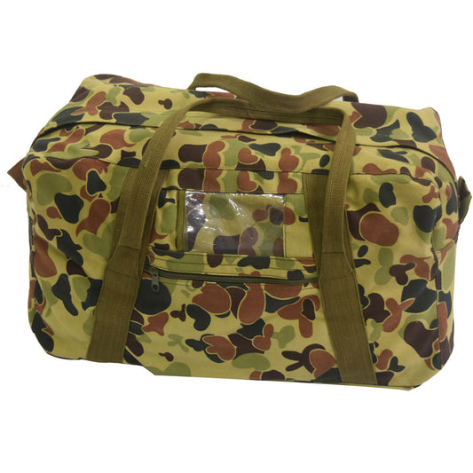 Australian Army design, cotton canvas carry bag with side pocket and name tag window. Material: Cotton Canvas  Measurements: 60cm x 30cm x 35 cm. Approx 50L capacity