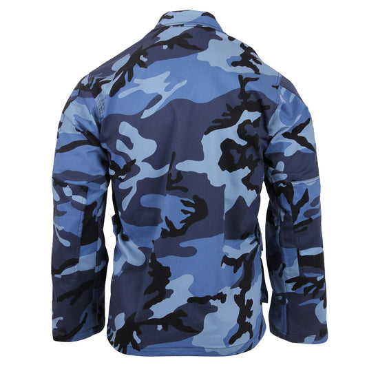 Designed to provide resiliency and comfort for the wearer, Rothco’s Camo BDU Shirts are the ultimate military shirt for active duty personnel and MilSim enthusiasts. 