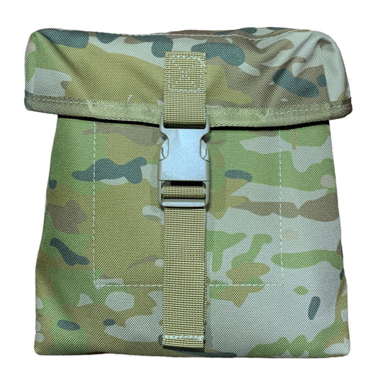 Minimi Pouch AMC MOLLE fittings Top loading pouch Nylon webbing 900D fabric 2 coats PU coating Military specifications Nylon buckles Dimensions: 20x20x7cm www.defenceqstore.com.au