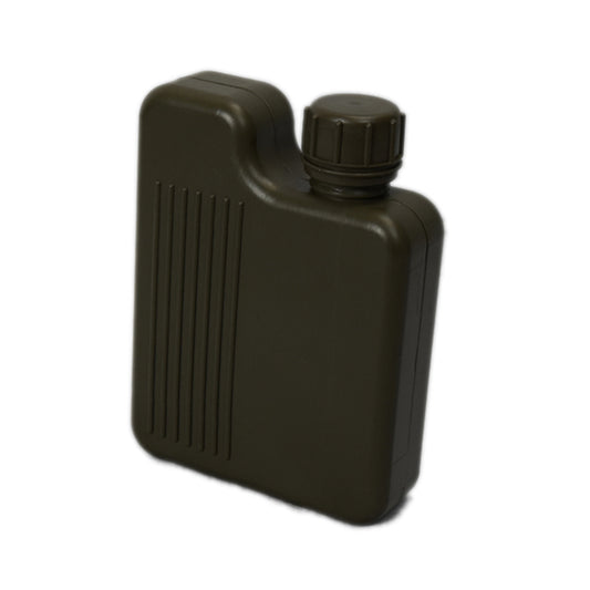 USA made, 1 litre Rectangular Canteen. Approx 15cm x 20cm x 5cm Colour: Olive BULK PRICING AVAILABLE MENTION IN THE COMMENTS IN THE CHECKOUT SECTION THAT YOU ARE A CADET AND WE WILL THROW IN A FREE GIFT FOR ORDERS OVER $50