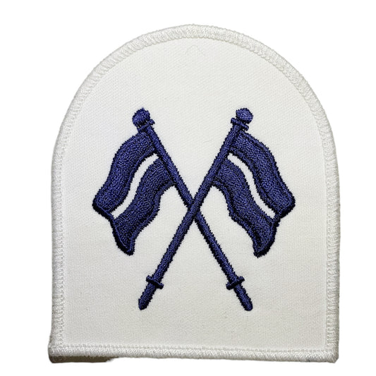 Perfectly sized, this Signals Badge White has embroidered details ready for wear Specifications: Material: Embroidered details Colour: white, blue www.defenceqstore.com.au