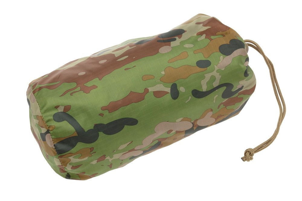 100% Waterproof 210D Nylon polyurethane coated Tie off points and eyelets on the corners, all sides and in the center Storage pouch Snap closures on sides allow the joining of two hoochies Colour – Australian Compatible Camouflage (ACC)