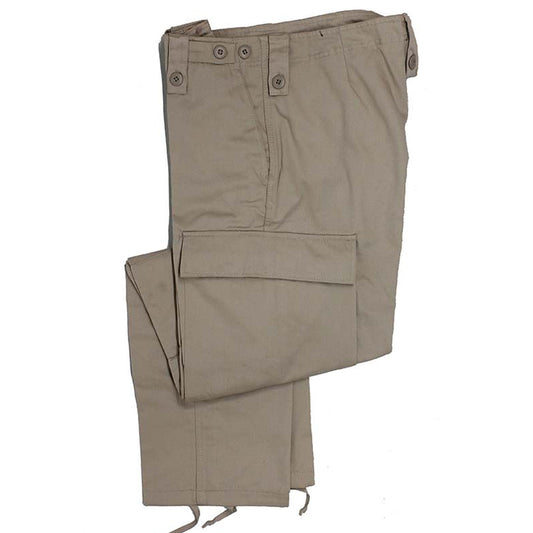 These trousers have all the features of the M-25 pants but with the benefit of a new and modern construction. In the plain colours, they are perfect for work and casual use. They don't just look the part either, a rugged poly/cotton blend makes these ideal for physical activities like paintball. www.defenceqstore.com.au