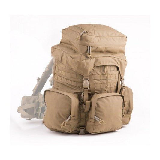 The Special Recon Pack is a lightweight large category pack that provides the user with a greater retention capability using a compression fastening mechanism. The fastening mechanism provides for a 20 litre horizontal retention with additional vertical retention to ensure that pack is at its optimised size.