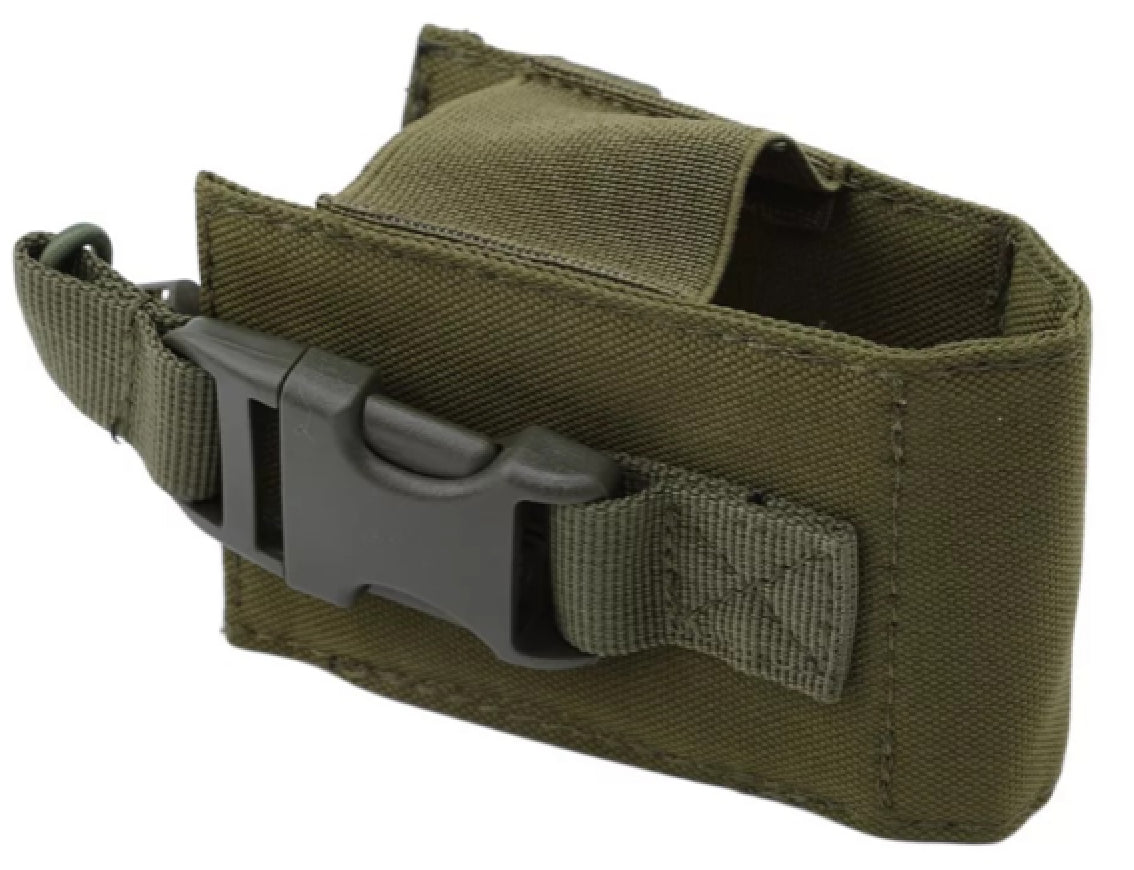 Defence Q Store MOLLE 600D Nylon Radio Pouch is the perfect add on to your field equipment.  Can also be used as a magazine pouch on vests.