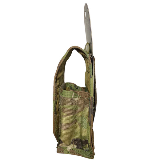 Designed to hold two SR25, 20 round magazines and will attach to all MOLLE platforms. Lid has two modular attachment points to accommodate various modular accessories. Requires two PALS columns for attachment. NSN: 8465 66-155-9142 www.defenceqstore.com.au