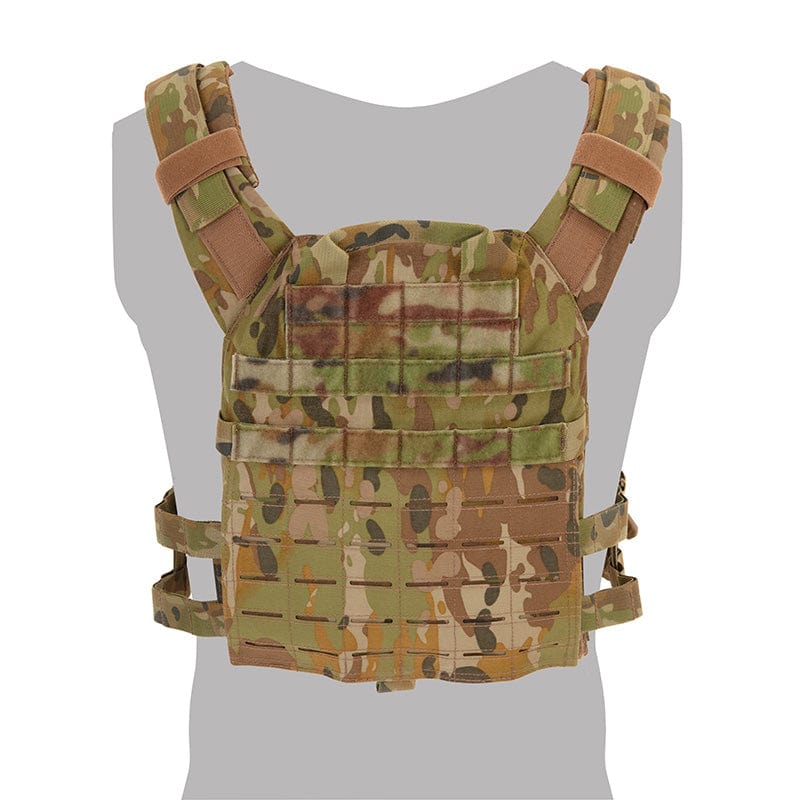 The AMCU Tactical Assault Plate Carrier Quick Release is built for military, law enforcement operators who demand maximum protection without sacrificing mobility. www.defenceqstore.com.au