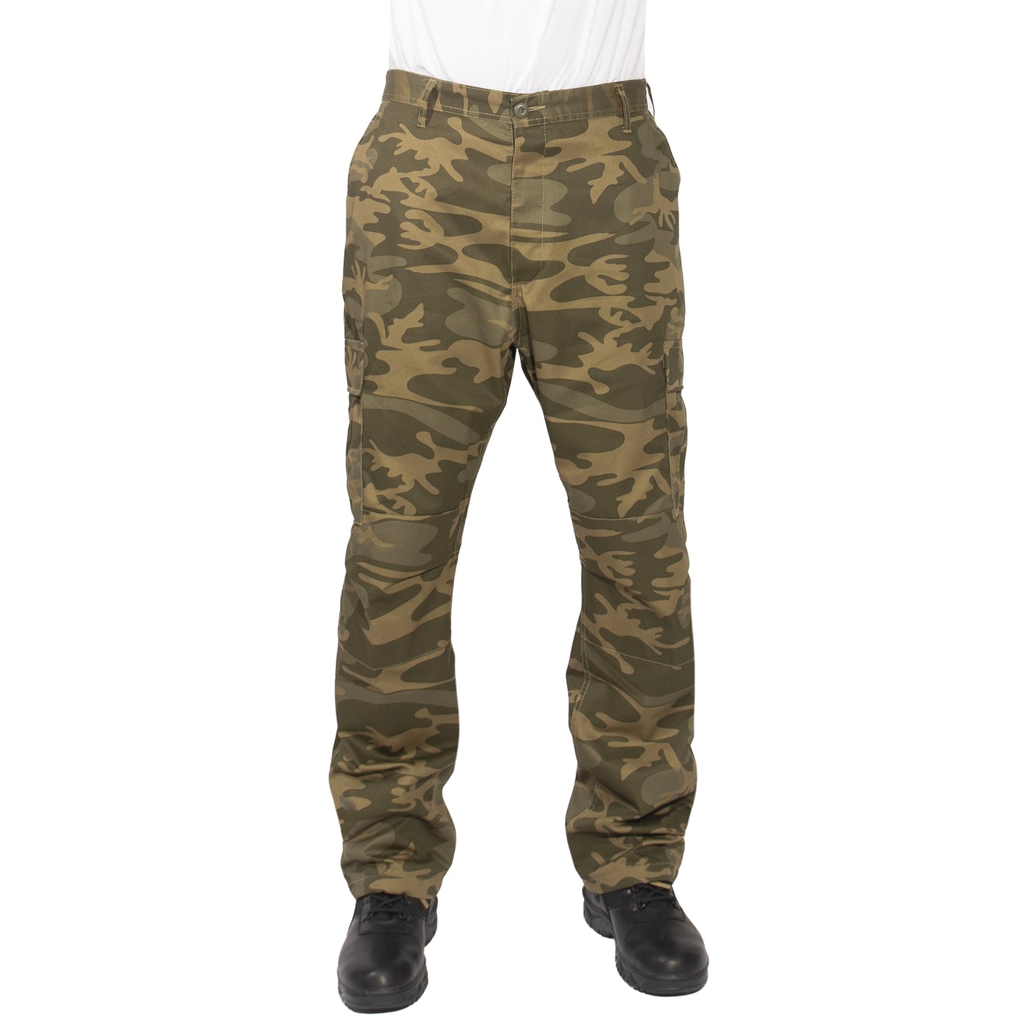Experience over 4 decades of trusted design with our Color Camo Tactical BDU Pants. Constructed from a robust cotton / polyester fabric blend, these military cargo pants are built for unparalleled performance and comfort.  www.defenceqstore.com.au