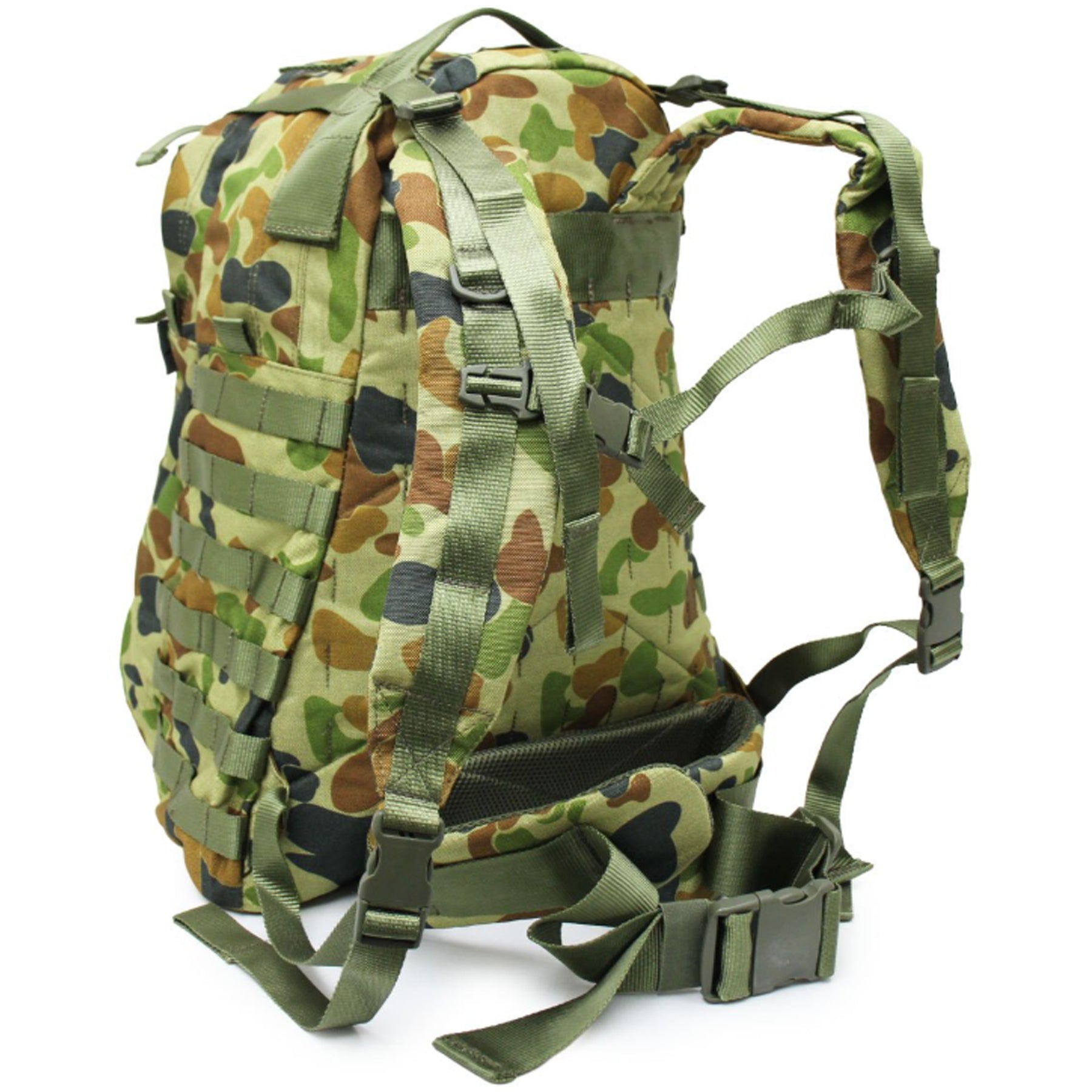 The 45LT Milspec Cadet Backpack in Auscam is purpose-built for cadets and field operations, delivering the durability and functionality you need in demanding environments. www.defenceqstore.com.au