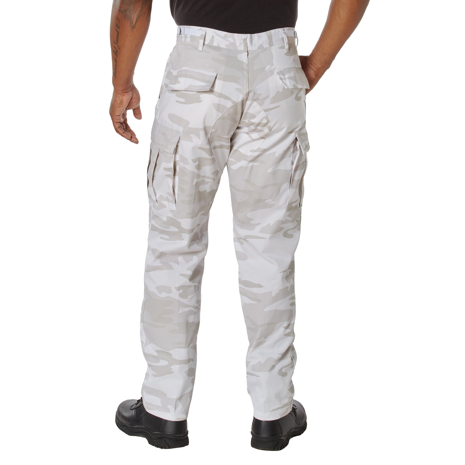  these BDUs are not afraid to get down and dirty, standing up to tough challenges during field missions, tactical operations, law enforcement duties, and outdoor adventures. Tried-and-True Reliability: These tactical military uniform pants are reinforced in the seat and knees for maximum durability that endures wear and tear while supporting a full range of motion. www.defenceqstore.com.au