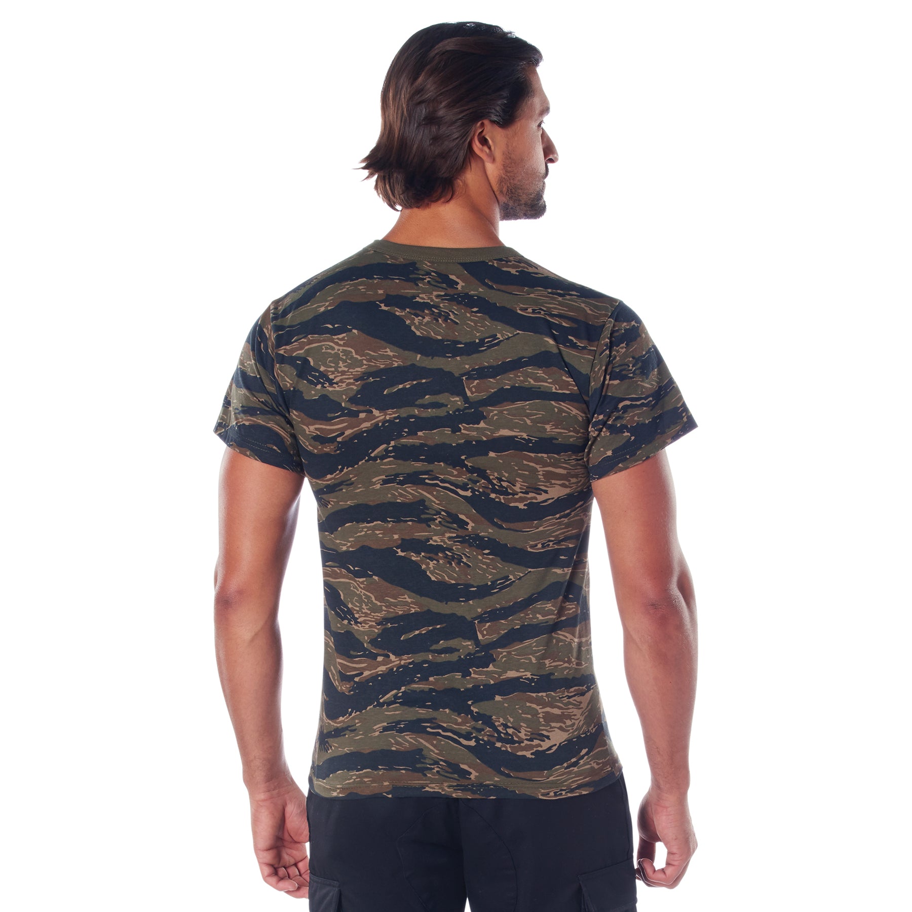 Inspired by field-proven military camouflage patterns and colors, our Camo T-Shirts are an absolute must-have! Stay comfortable whether you’re out playing a few rounds of airsoft, jogging on a morning run, or camping on the weekend. www.defenceqstore.com.au