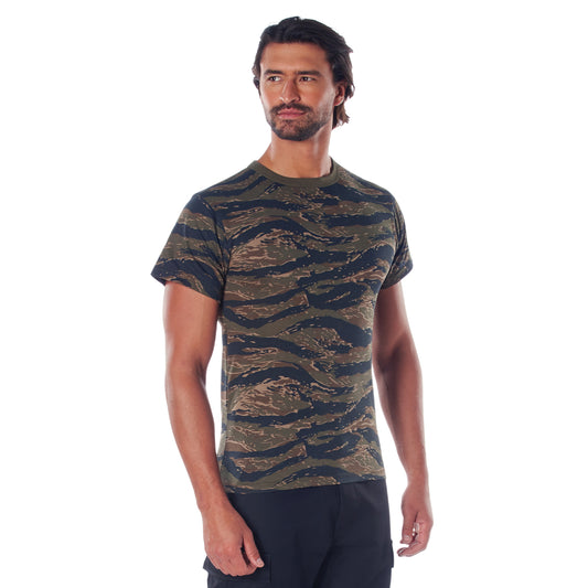 Inspired by field-proven military camouflage patterns and colors, our Camo T-Shirts are an absolute must-have! Stay comfortable whether you’re out playing a few rounds of airsoft, jogging on a morning run, or camping on the weekend. www.defenceqstore.com.au