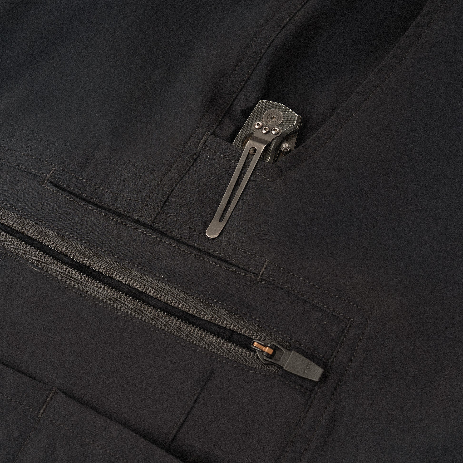 Rothco’s Edge Pants feature a modern, sleek, and evolved design that is built for action and made for flexibility. The Edge Pants are crafted with utility-focused features that include a DWR coated four-way stretch fabric, a “knee to knee” running crotch gusset for unrestricted mobility, and a low-profile strategic design that is perfect for on and off-duty. www.defenceqstore.com.au